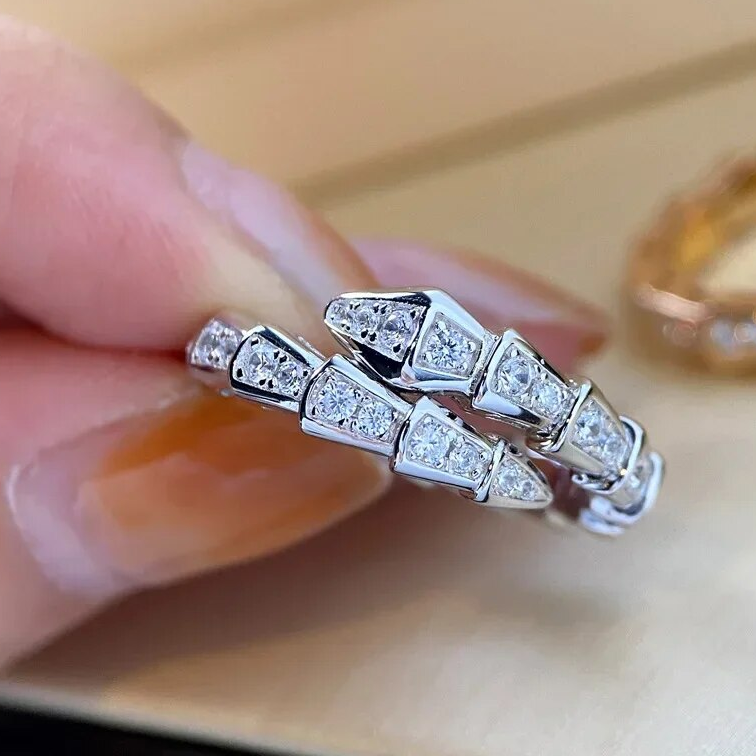 Chavri - Schlangendesign Kristallring