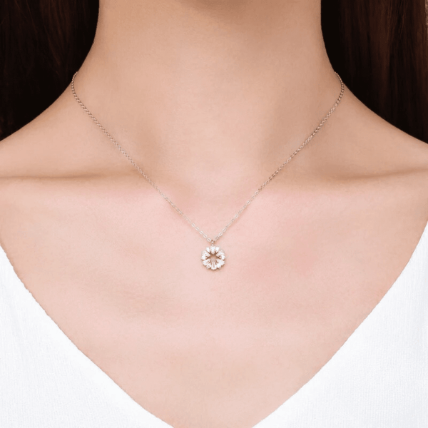 Schneeflocken-Halo-Anhänger Eleganz