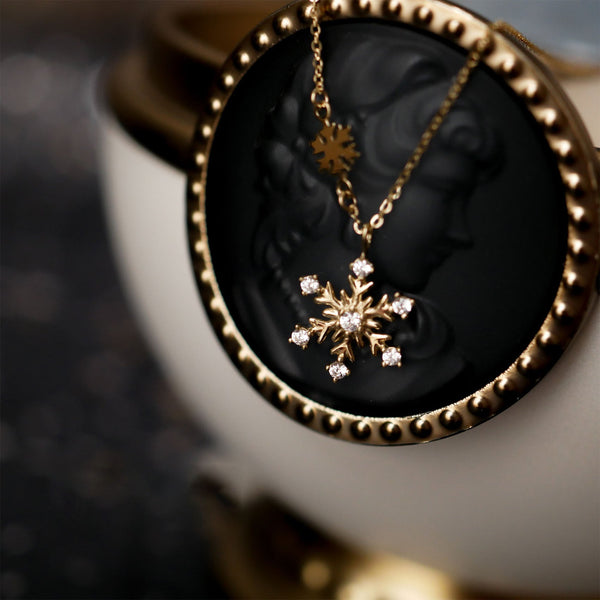 Schneeflocken-Halskette – Margot (massives Silber)