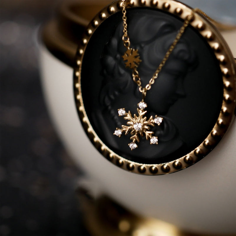 Schneeflocken-Halskette – Margot (massives Silber)