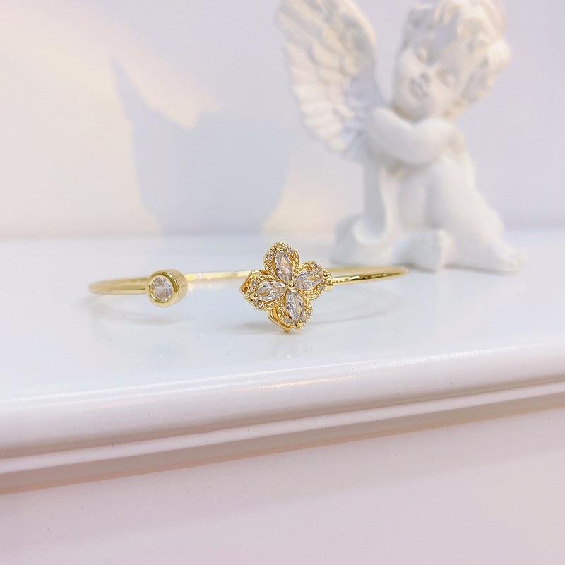 Drehbares Glücksklee-Armband