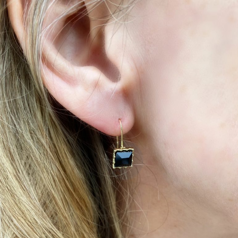 Chavri - Zeitlose Polyhedron-Ohrringe