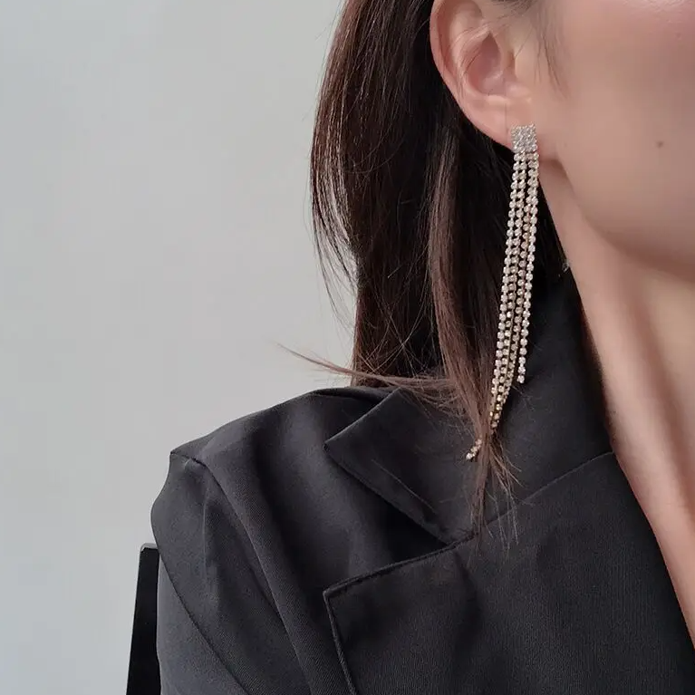 Chavri - Schillernde Kaskaden-Ohrringe