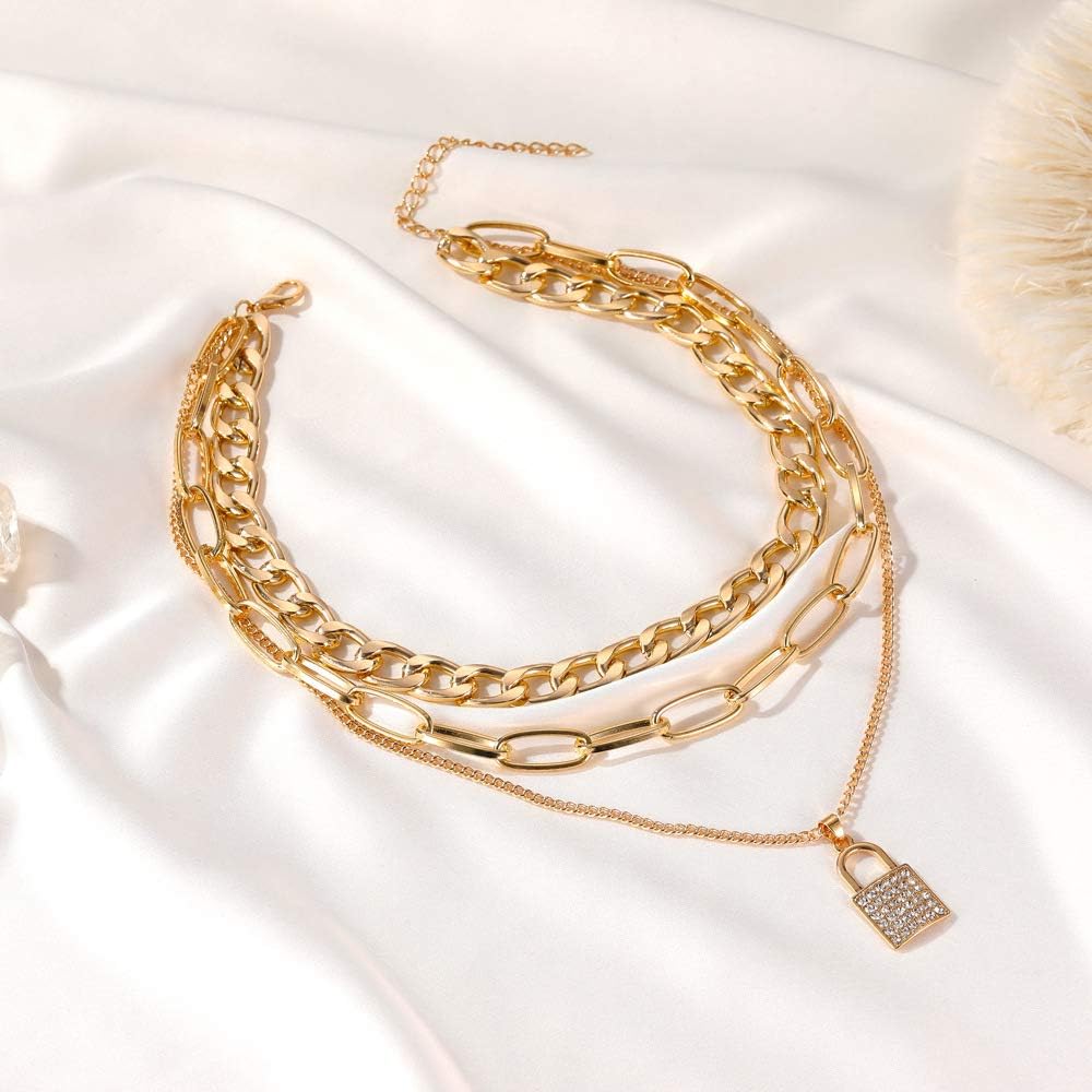 Chavri - Geometrische Halskette mit klobigen Elementen