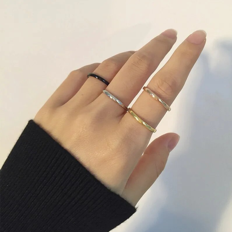 Chavri - Unaufdringlicher Charme Stapelbarer Ring