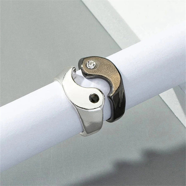 Yin und Yang Balance Strass Akzent Paar Ringe