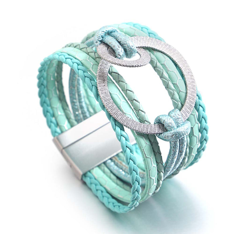 Mehrlagige Boho-Armbänder mit runder Schnalle