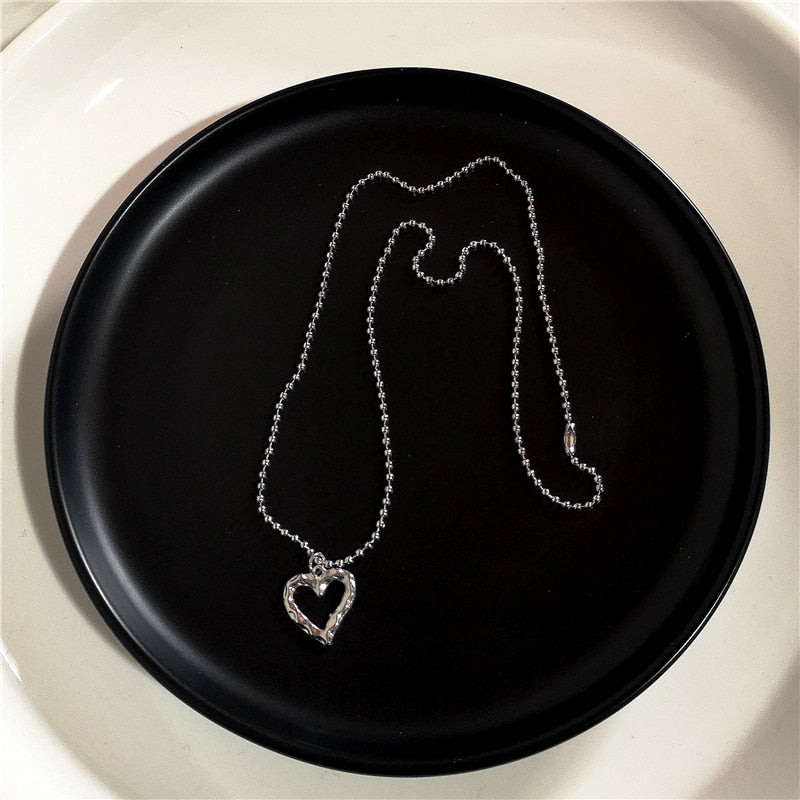 Choker-Halskettenkollektion im Vintage-Stil mit Gothic-Charm