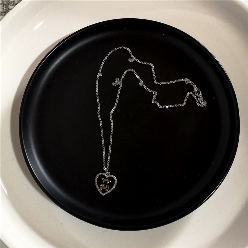 Choker-Halskettenkollektion im Vintage-Stil mit Gothic-Charm