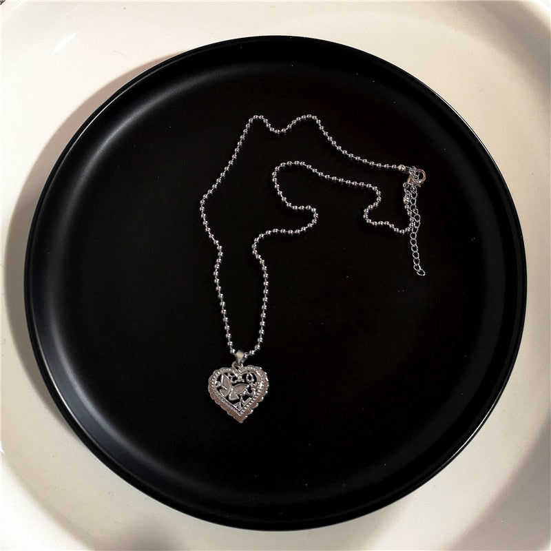 Choker-Halskettenkollektion im Vintage-Stil mit Gothic-Charm