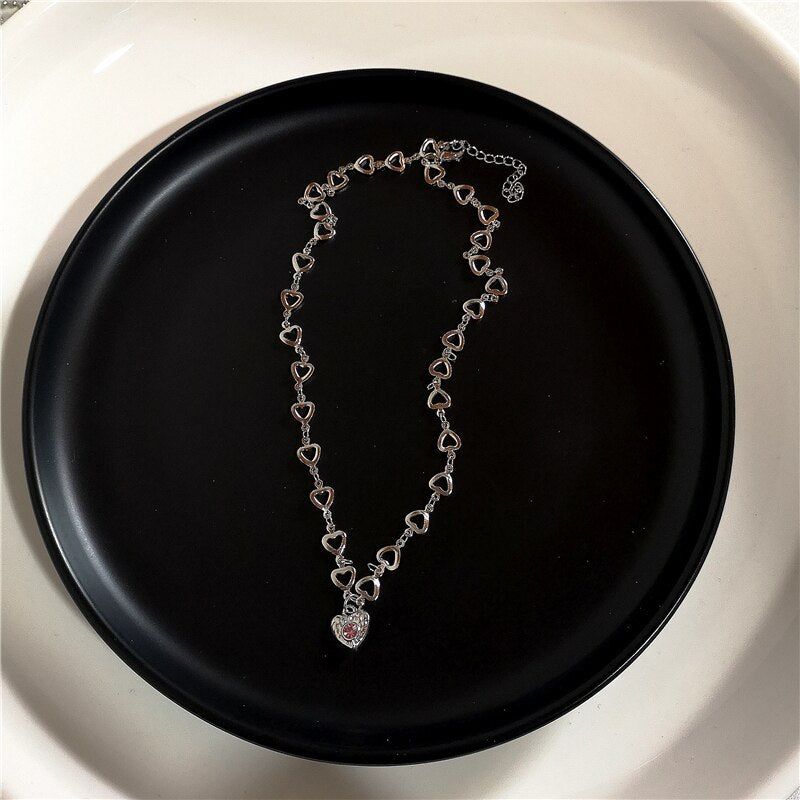 Choker-Halskettenkollektion im Vintage-Stil mit Gothic-Charm