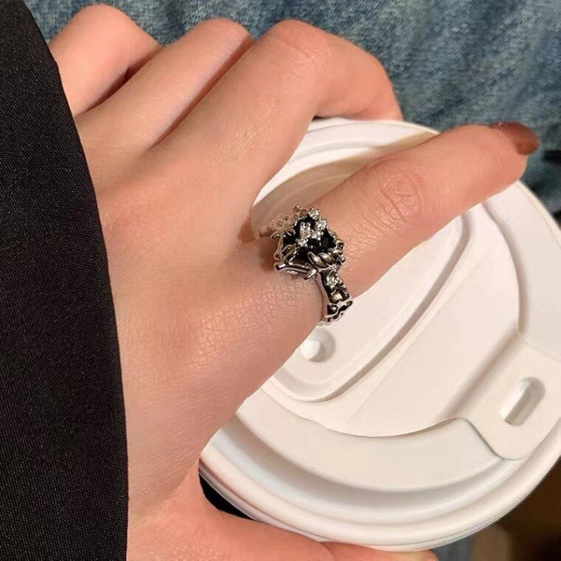 Trendy, von der Gotik inspirierte, verstellbare Ringkollektion für Damen
