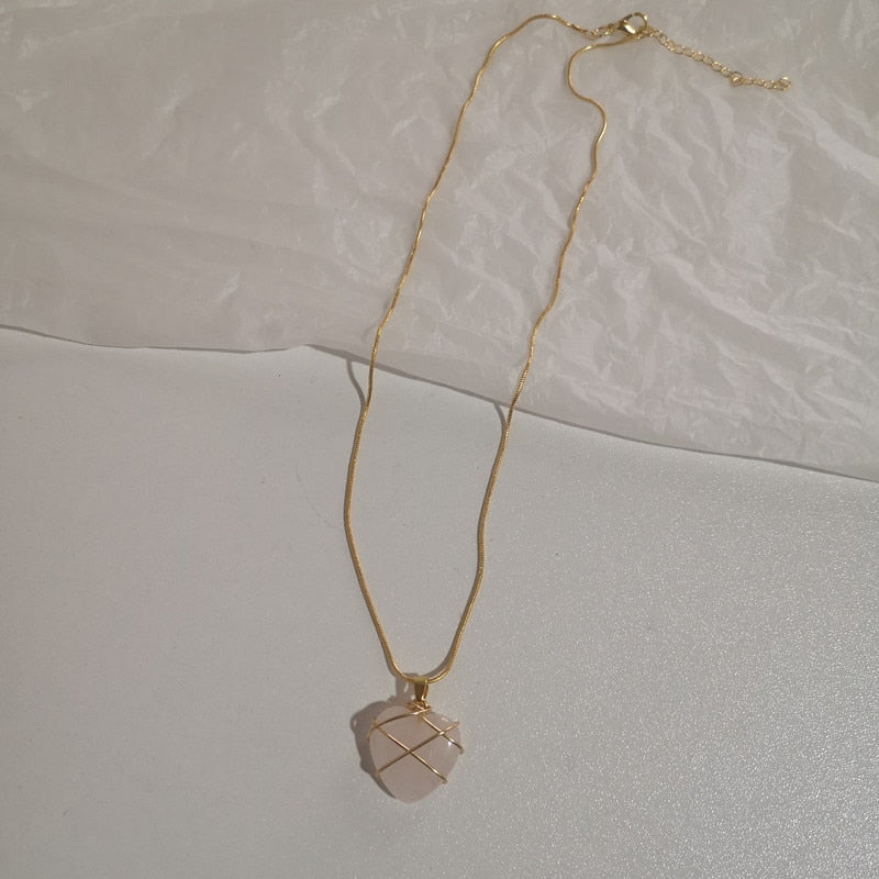 Von Faircycore inspirierte Choker-Halsketten-Kollektion