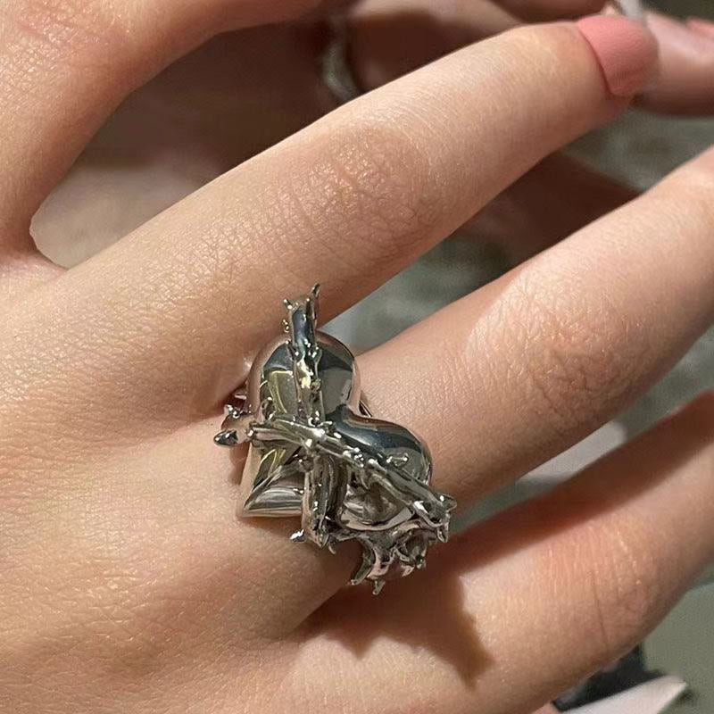 Trendy, von der Gotik inspirierte, verstellbare Ringkollektion für Damen