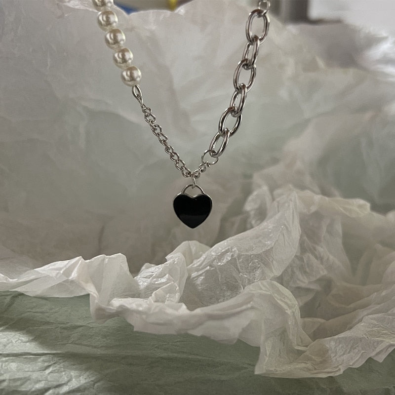 Vintage und einzigartige Charm- und Kettenhalskettenkollektion