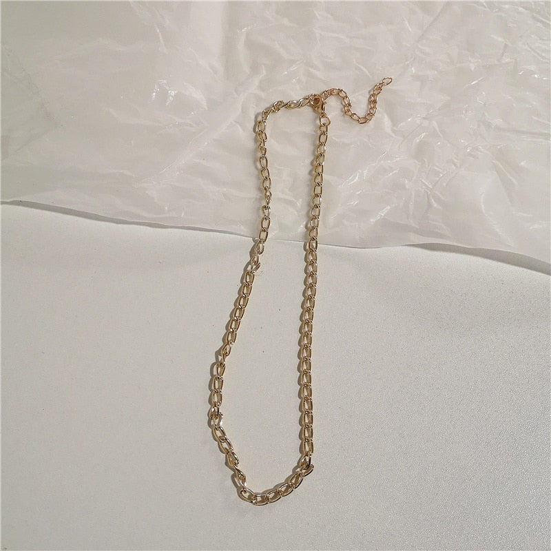 Von Faircycore inspirierte Choker-Halsketten-Kollektion