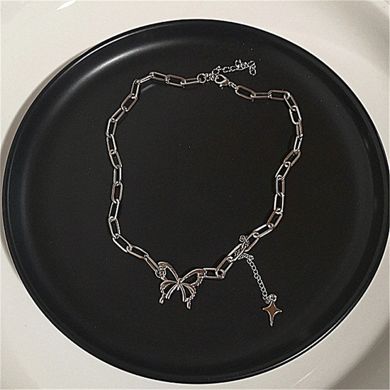 Choker-Halskettenkollektion im Vintage-Stil mit Gothic-Charm