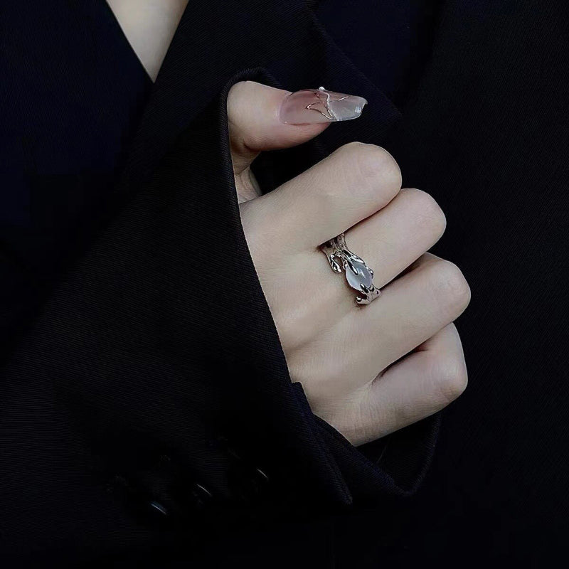 Trendy, von der Gotik inspirierte, verstellbare Ringkollektion für Damen
