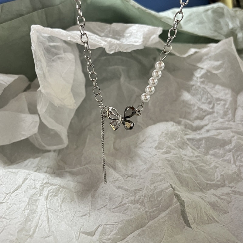 Vintage und einzigartige Charm- und Kettenhalskettenkollektion