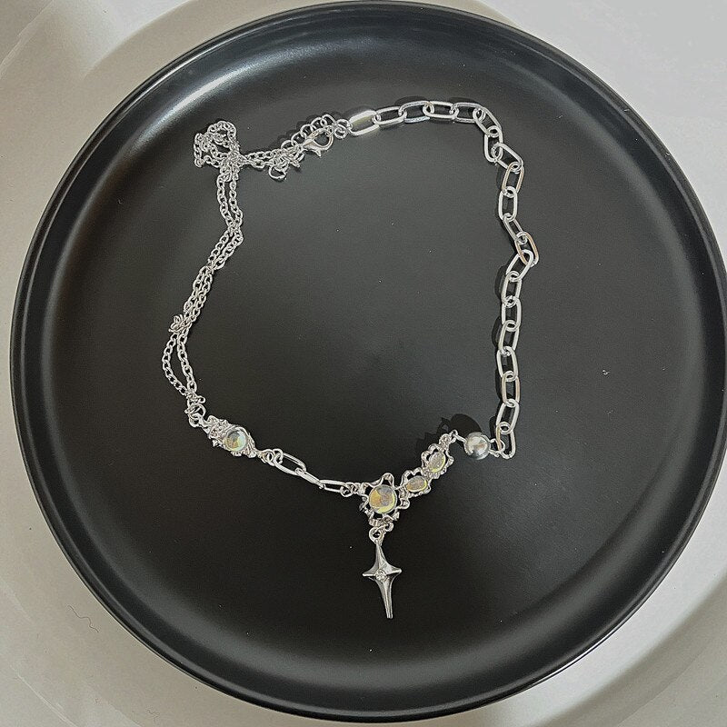 Choker-Halskettenkollektion im Vintage-Stil mit Gothic-Charm