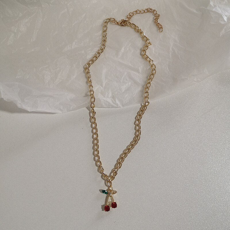 Von Faircycore inspirierte Choker-Halsketten-Kollektion