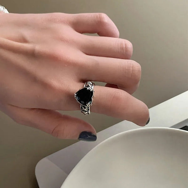 Carmiora - Geometrische Steinringe