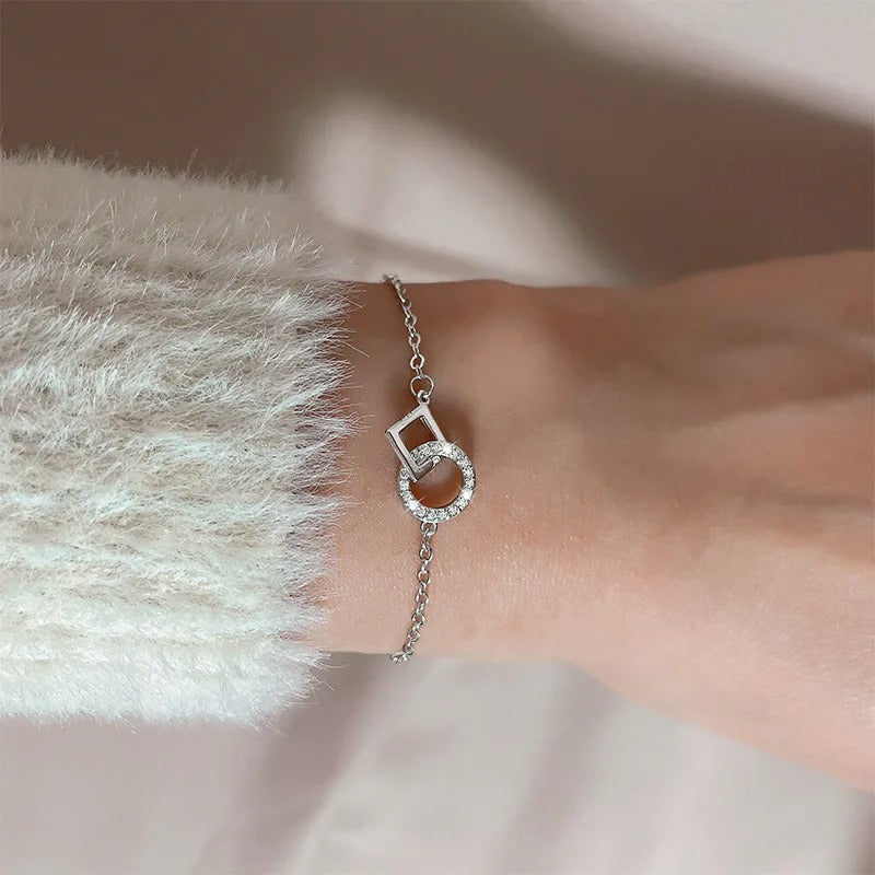 Carmiora - Silbernes Perlenarmband