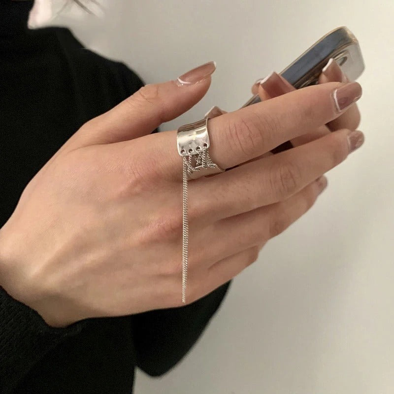 Carmiora - Punk-vibe Quastenring