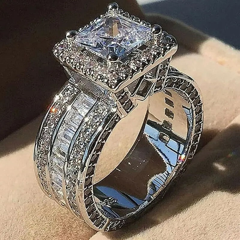 Carmiora - Schicke Kubische Ring
