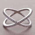 Chavri - Funkelnder Kreuz X Form Ring