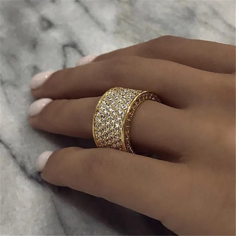 Carmiora - CZ funkelnder Ehering Ring