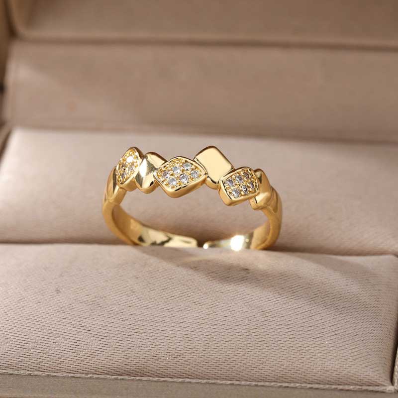 Verstellbare offene Ringe zum Stapeln und Schichten von Schmuck