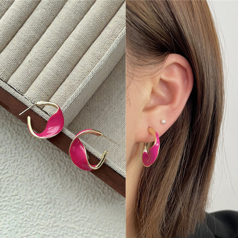 „Everything is Pink“-Kollektion geometrischer Statement-Ohrringe
