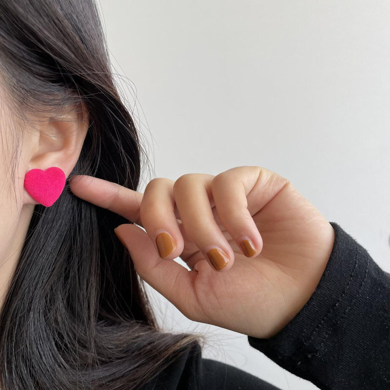 „Everything is Pink“-Kollektion geometrischer Statement-Ohrringe