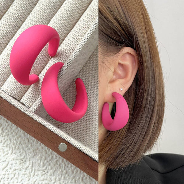 „Everything is Pink“-Kollektion geometrischer Statement-Ohrringe