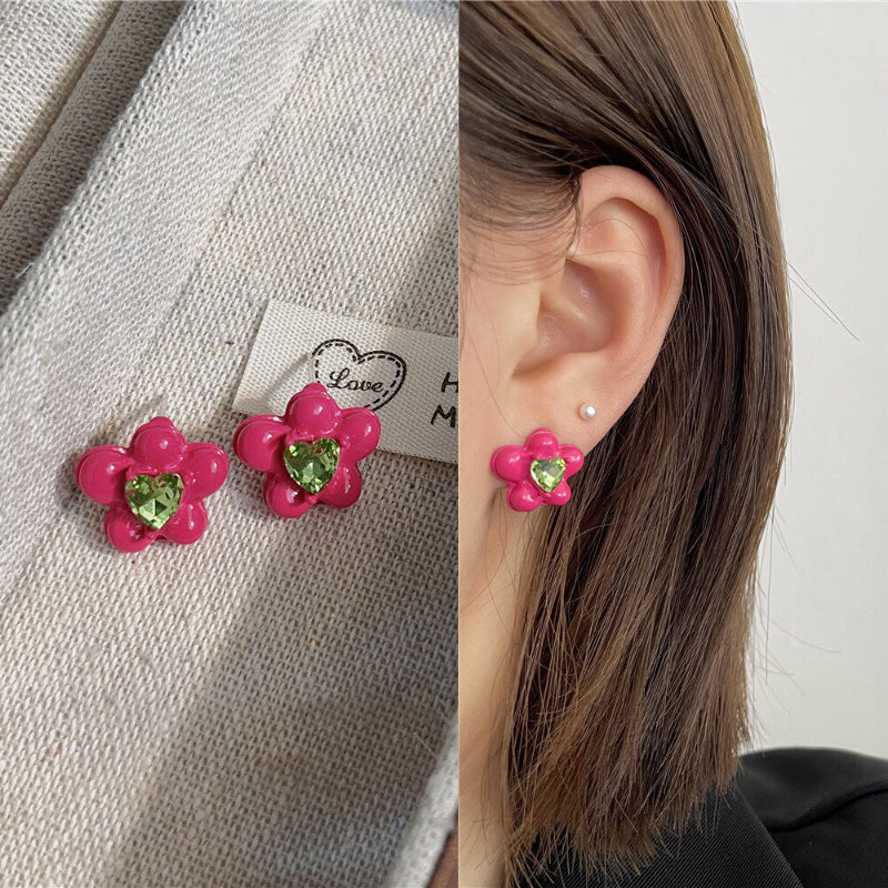 „Everything is Pink“-Kollektion geometrischer Statement-Ohrringe