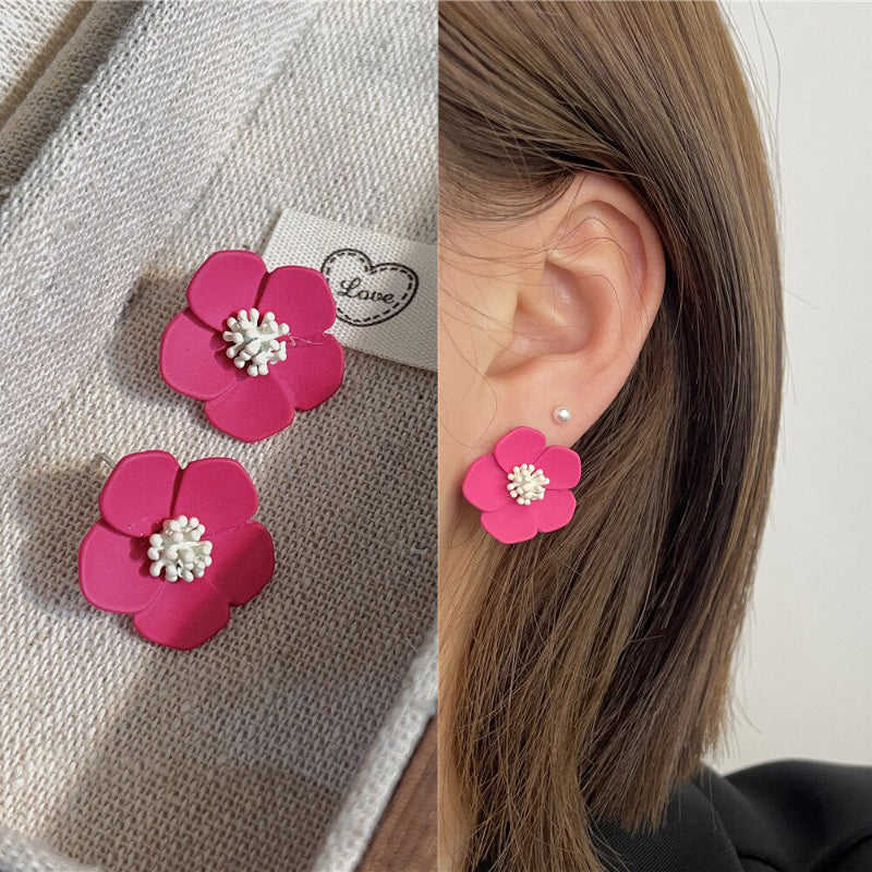 „Everything is Pink“-Kollektion geometrischer Statement-Ohrringe