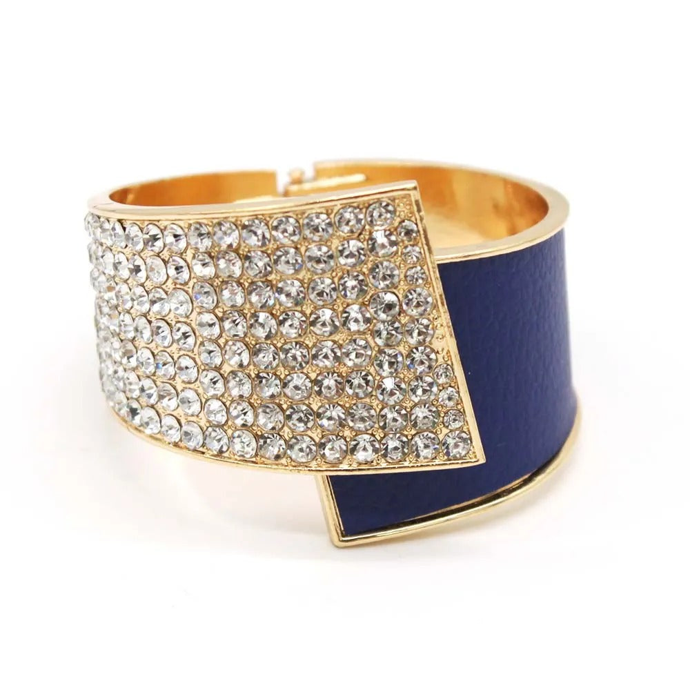 Carmiora - Geometrisches Kristallarmband