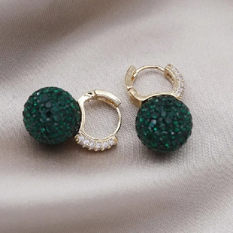 Carmiora - Schimmernde Strass-Kugel-Ohrringe