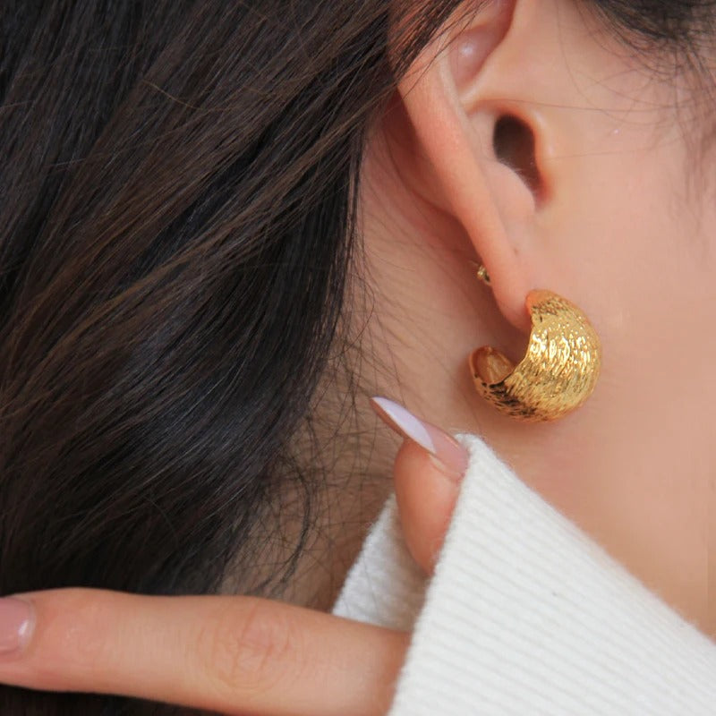 Carmiora - Mode Ohrringe in Erbsenform