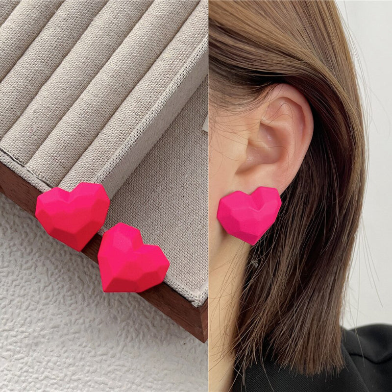 „Everything is Pink“-Kollektion geometrischer Statement-Ohrringe