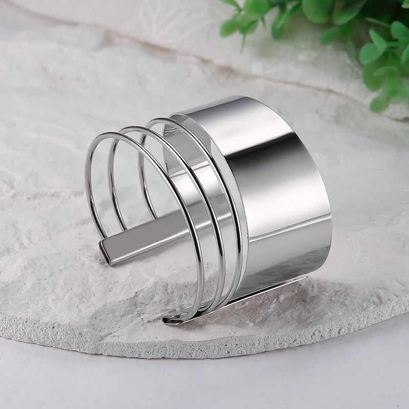 Carmiora - Boho Breites Manschettenarmband