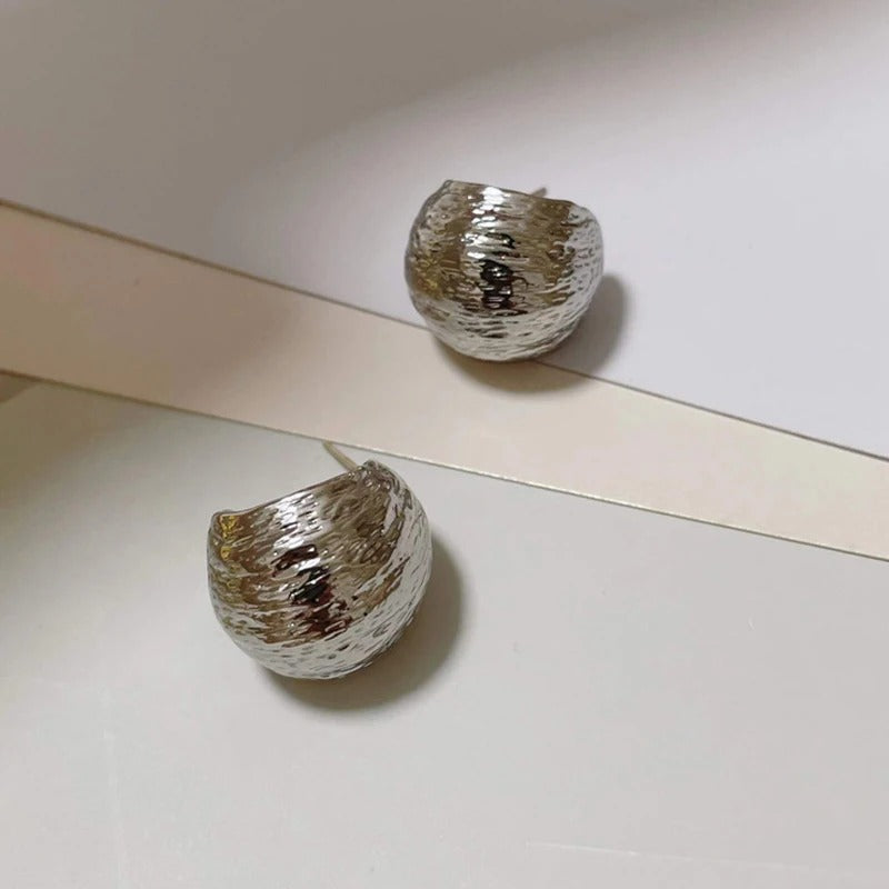 Carmiora - Mode Ohrringe in Erbsenform