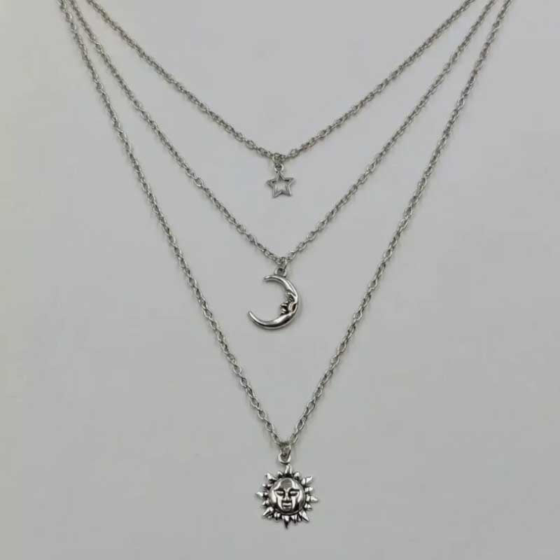 Halskettenkollektion „Sterne und Sternbilder“