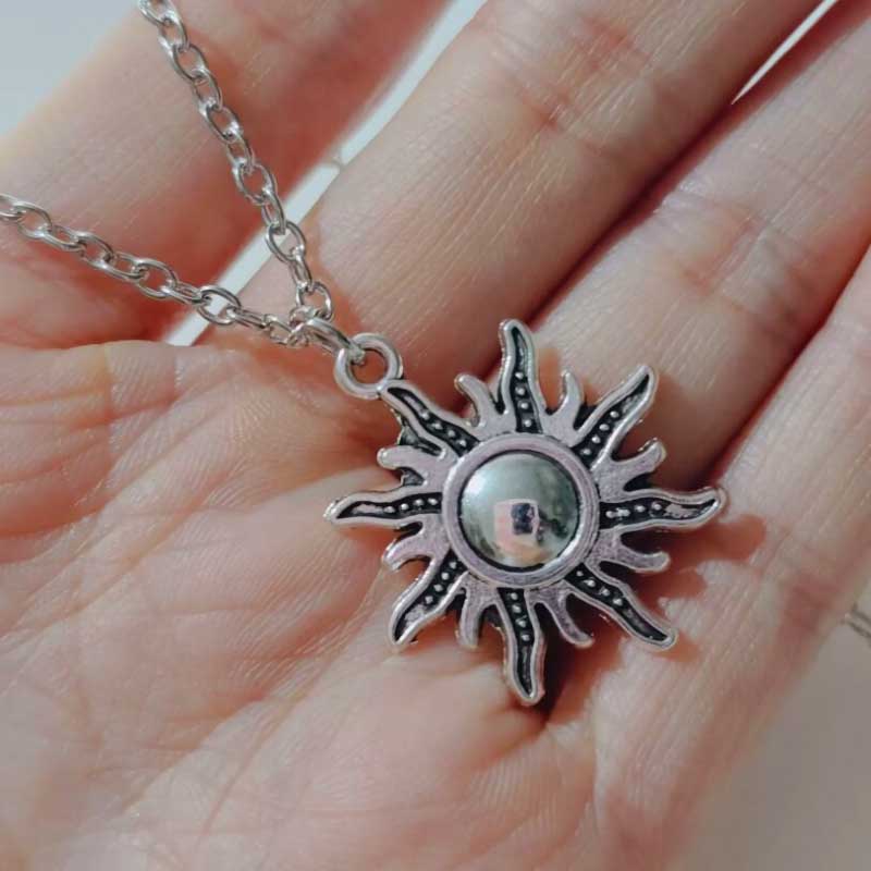 Halskettenkollektion „Sterne und Sternbilder“