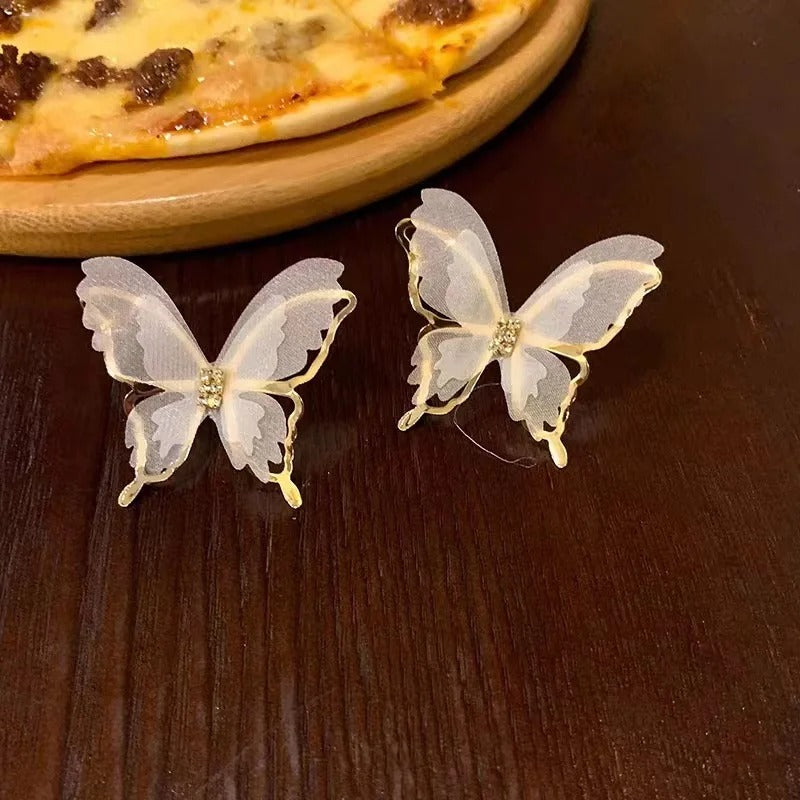Exquisite Ohrstecker mit Schmetterlings-Motiv aus Spitze für Damen