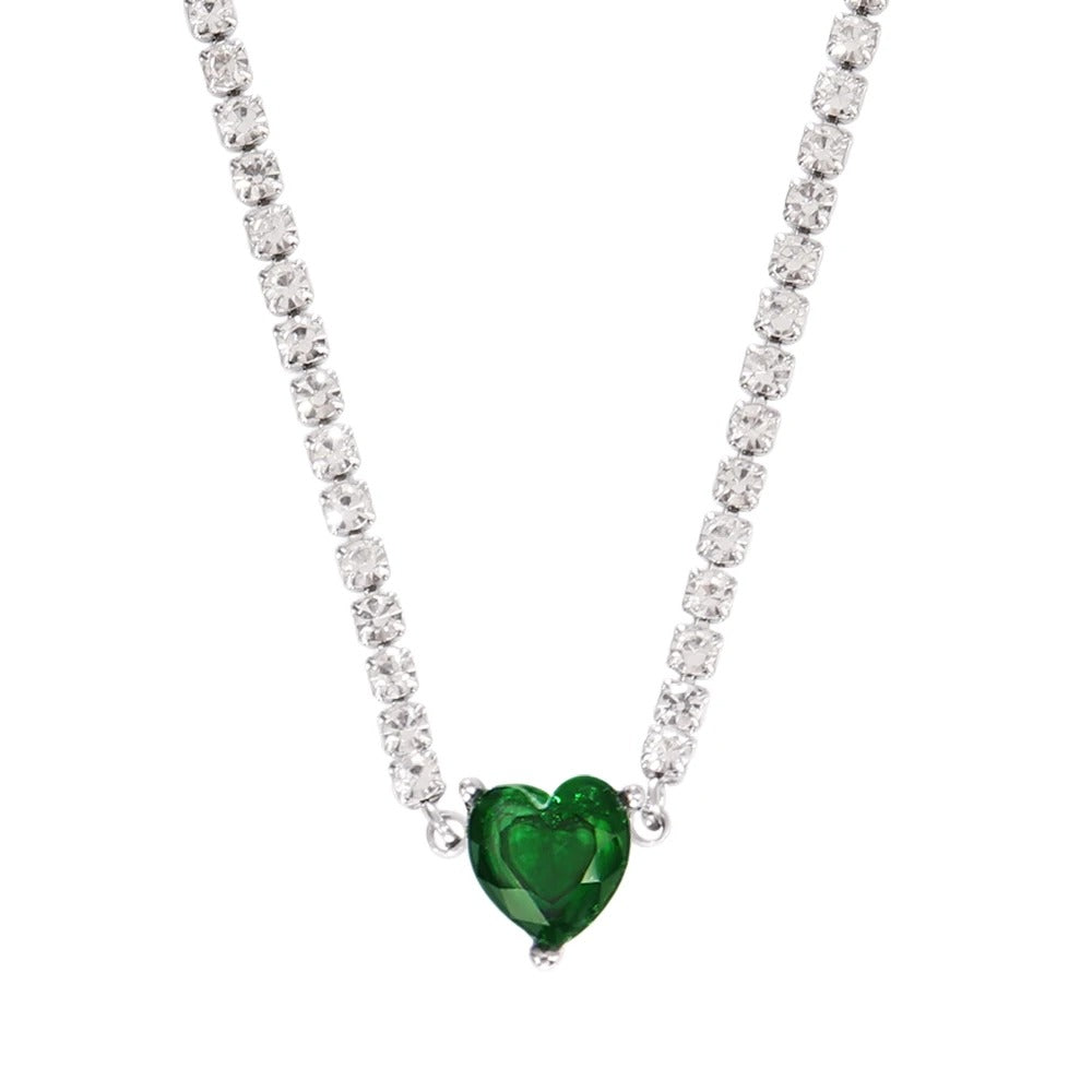 Chavri - Glitzernde Herz-Zirkon-Halskette