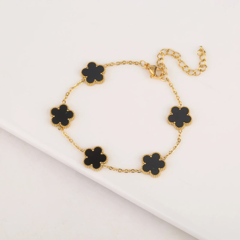 Verstellbare Armbänder in Form einer fünfblättrigen Glücksblume