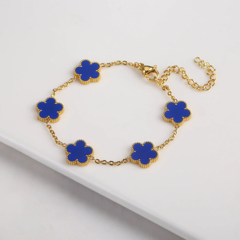 Verstellbare Armbänder in Form einer fünfblättrigen Glücksblume