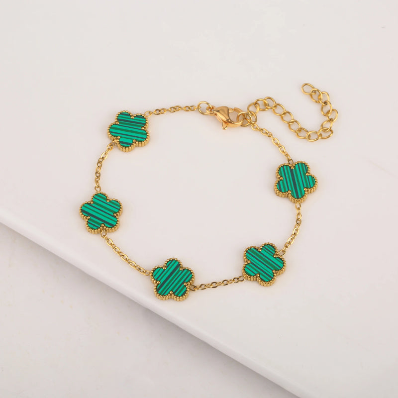 Verstellbare Armbänder in Form einer fünfblättrigen Glücksblume